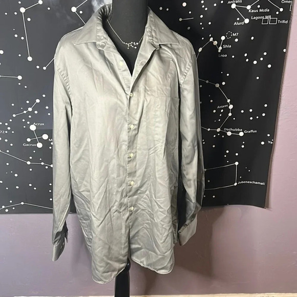 Gray Van Heusen Button Down Shirt - Picture 1 of 4
